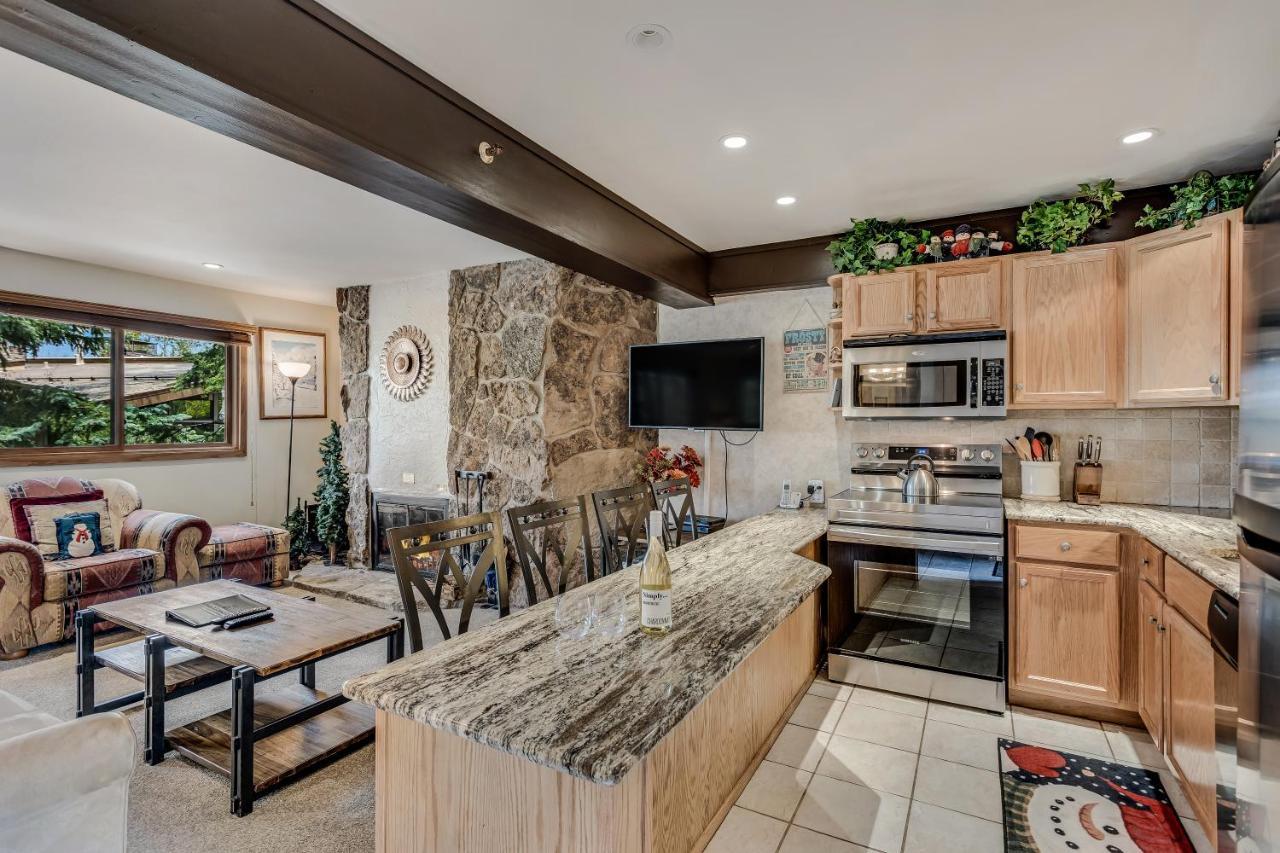 Laurelwood Condominiums 109 Сноумас Вилидж Екстериор снимка